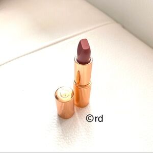 Charlotte Tilbury Very Victoria Lipstick Travel Sz
